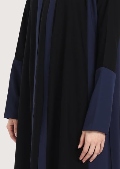 عبايات نسائية