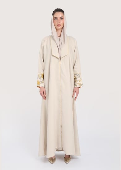 عباية مفتوحة