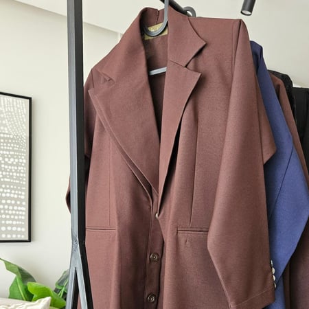 درجة اللون البني