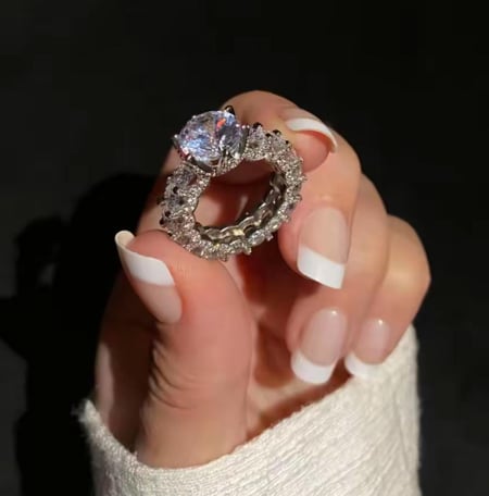 خاتم مرصع بالالماس