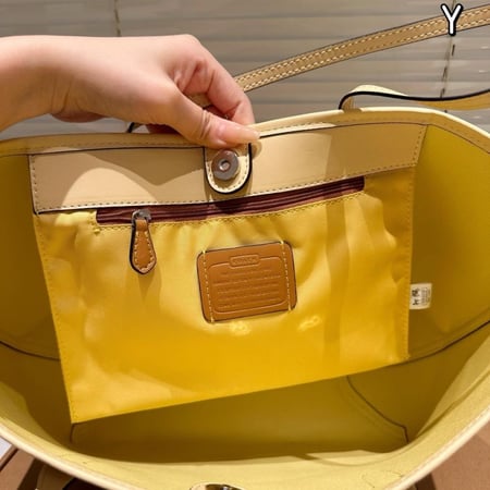 coach   ( كوتش اصفر )