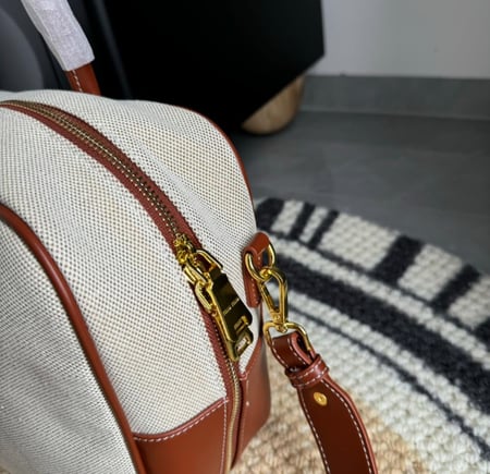 MIU MIU  - ( بيج + بني )