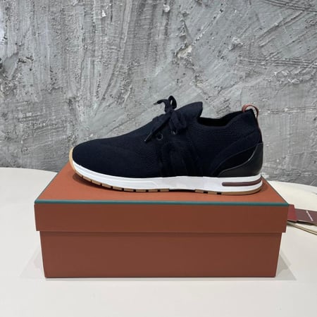 The Gift of Kings® 360 Lp Flexy Walk Sneaker