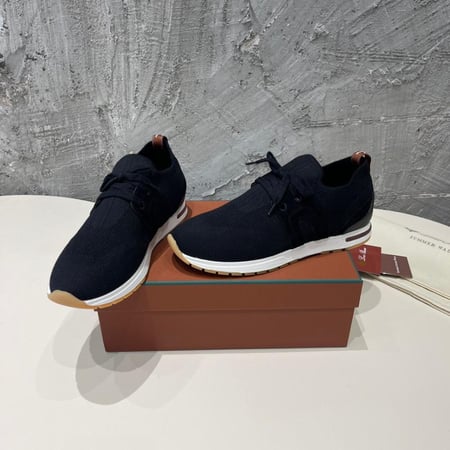The Gift of Kings® 360 Lp Flexy Walk Sneaker