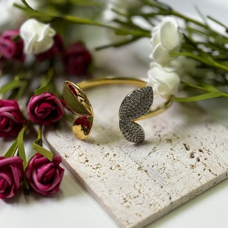 طقم أسوارة فراشة هناء مع خاتم