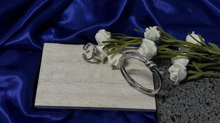 سوار مناير مع خاتم , فضي