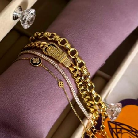 024 مجموعة اساور