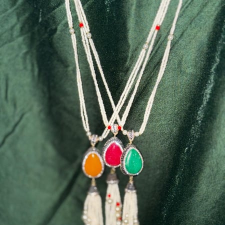 عقد لؤلؤ كهرمان