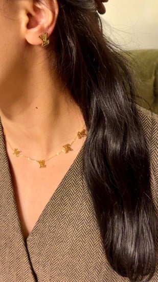 طقم ذهبي بتصميم فاخر وعصري