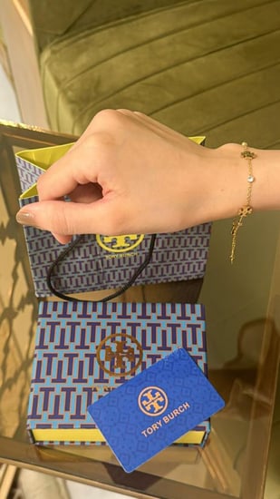 أسوارة مميزة بتصميم أنثوي فاخر