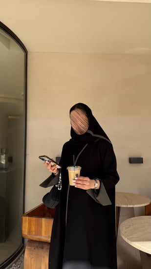 عباية نص كلوش  كتان:  زيتي /بيج/اسود