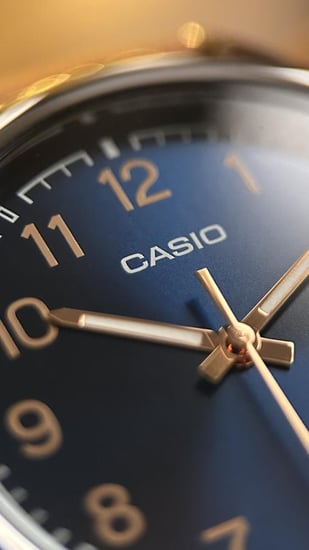 كاسيو انالوج جلد ميناء كحلي