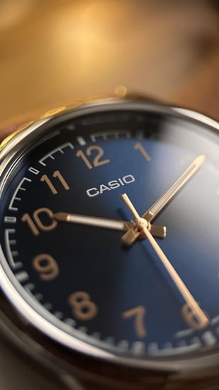 كاسيو انالوج جلد ميناء كحلي