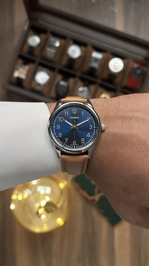 كاسيو انالوج جلد ميناء كحلي