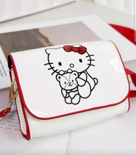 حقيبة صغيرة للبنات برسومات شخصية هالو كيتي