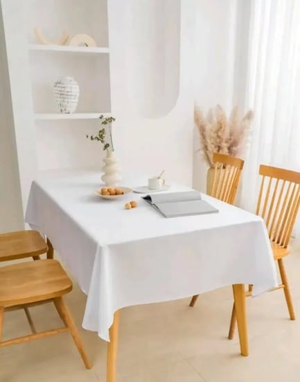 جلابية نسائية أنيقة + صندل + مفرش طاولة أبيض مقاس 200×140+قاعدة شمعة زجاجية +سلم الكعك الزخرفي المضيء+ مفرش صينية+روج من مجموعة SHEGLAM +لصقات لإزالة الرؤوس السوداء 10 قطع +أوقية عود البيت 30 جرام+ علبة عود مخمل حجم أوقية+