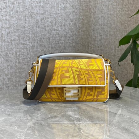 فندي باغيت مقاس 27 cm