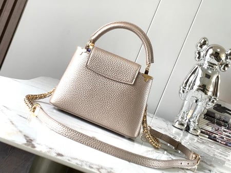 لوي فيتون مقاس 21 cm