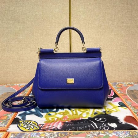 دولتشي اند غابانا مقاس 20 cm