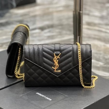 سان لوران مقاس 22 cm