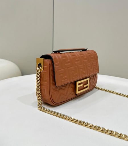 فندي باغيت مقاس 24 cm