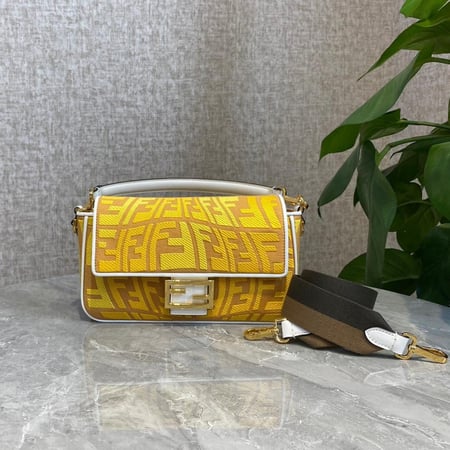 فندي باغيت مقاس 27 cm