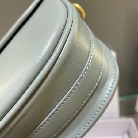 ديور مقاس 22 cm