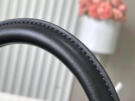 لوي فيتون مقاس 30 cm