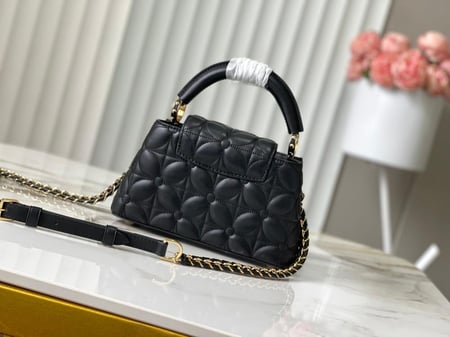 لوي فيتون مقاس 22 cm