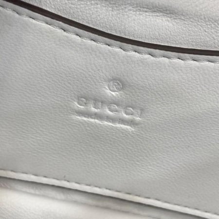 قوتشي مقاس 21 cm