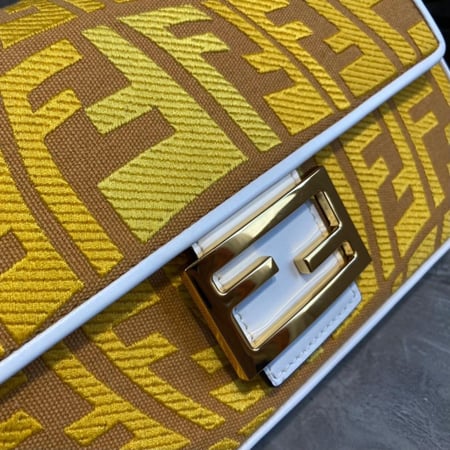 فندي باغيت مقاس 27 cm