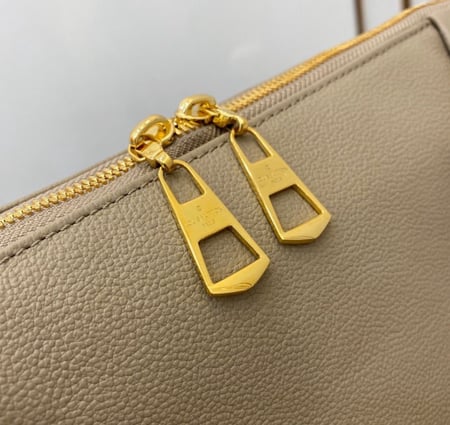 لوي فيتون مقاس 35 cm