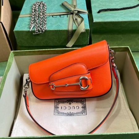 قوتشي مقاس 19.5 cm