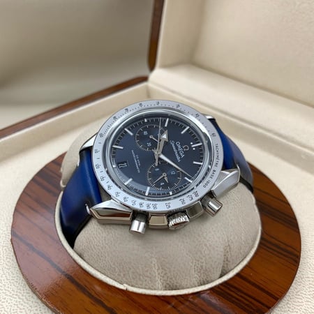 ساعة اوميغا كرونوغراف