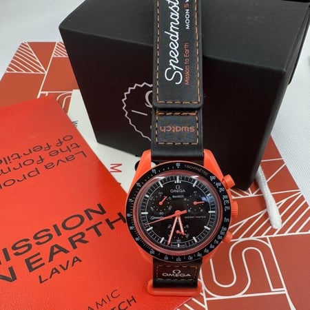 اوميغا سواتش الشهيرة مهمة على الارض الحمم البركانية