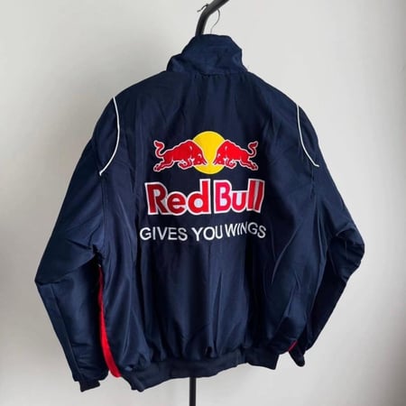 جاكيت Red Bull طلب مسبق