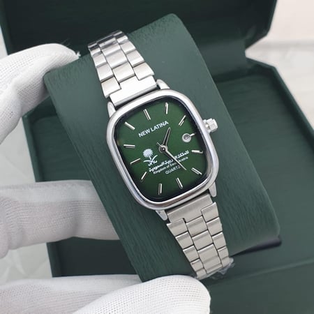 ساعة نيو لاتينا شعار المملكة نسائي ( خطوط )