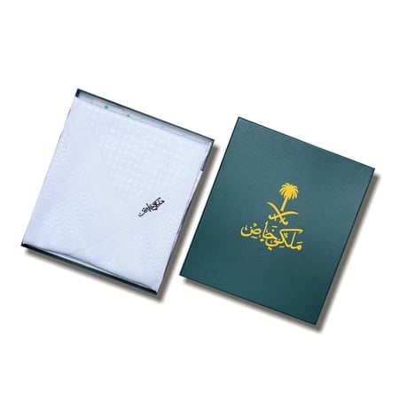 شماغ ملكي خاص ابيض