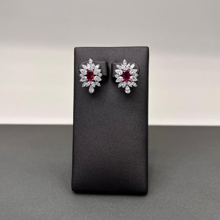 اقراط ذهب ابيض عيار 18