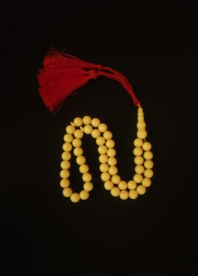 مسبحة زعفران