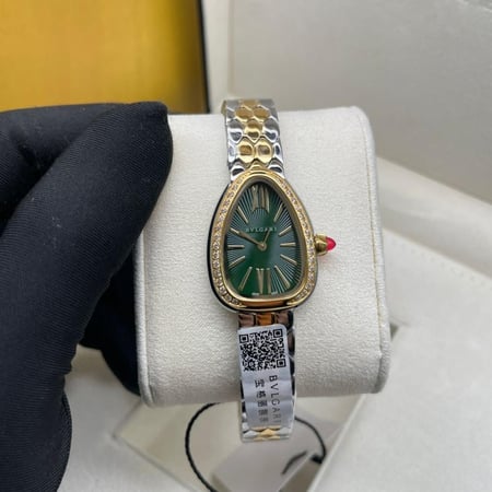 ساعة بولغري نسائي