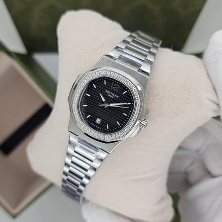 ساعة باتيك فليب نسائي