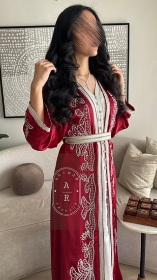 قفطان مغربي مطرز فخم