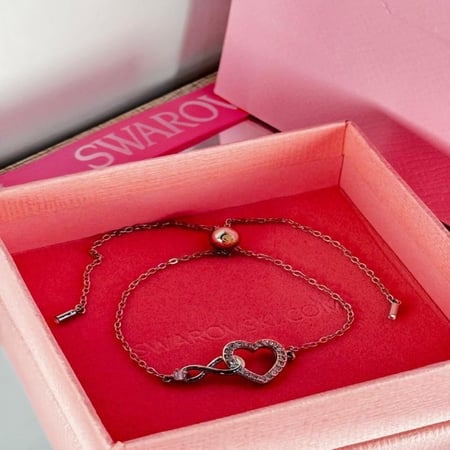 اسورة انيقة سواروفسكي SWAROVSKI