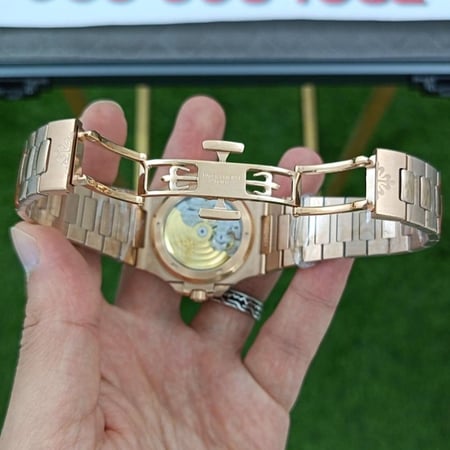 كم سعر ساعات باتيك فيليب الماستر