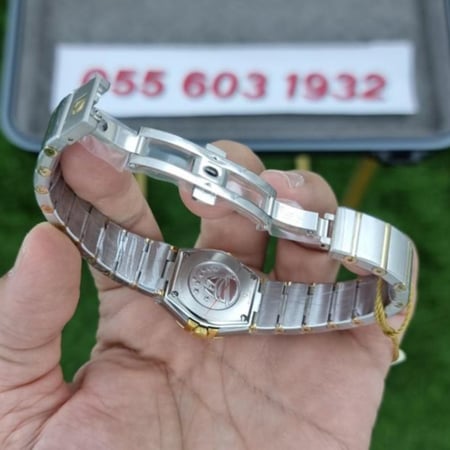 ساعة اوميغا كونستليشن