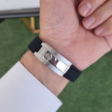 ساعة رولكس يخت ماستر إطار فضي