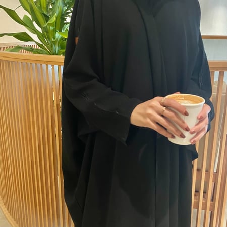 عباية نص بشت