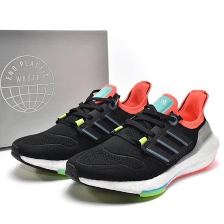 Adidas Ultra Boost 22