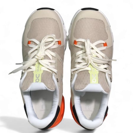 حذاء  On Cloudflyer 4